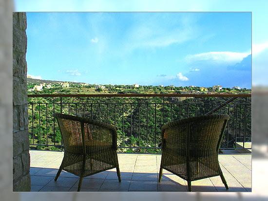 Cyprus Villas and Apartments: Click for details